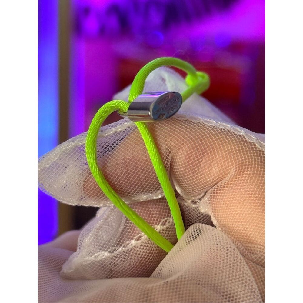 LOUIS VUITTON Lockit 925 silver Lock Neon Bracelet - Picture 4 of 8